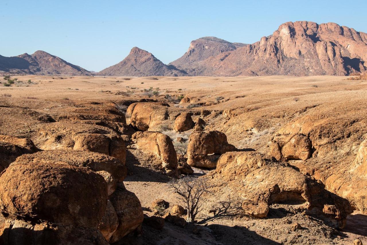 Rostock Ritz Desert Lodge Cha-re Bagian luar foto